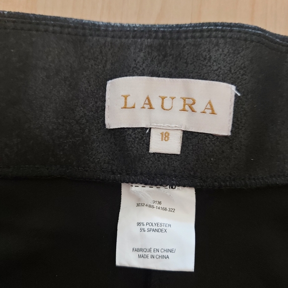 Laura Pull On Black Faux Suede Look Pants - Picture 4 of 6